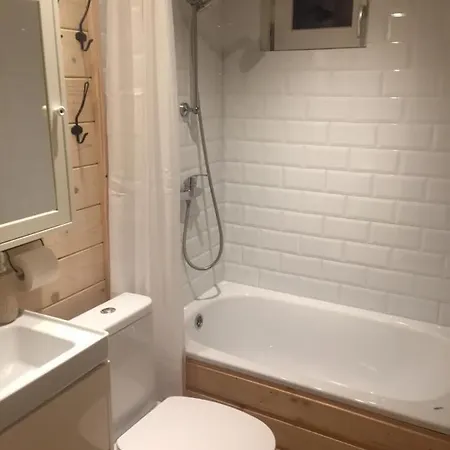 Lodge Nad Morzem Mojo Miodno Checz *