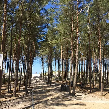 Nad Morzem Mojo Miodno Checz Lodge *