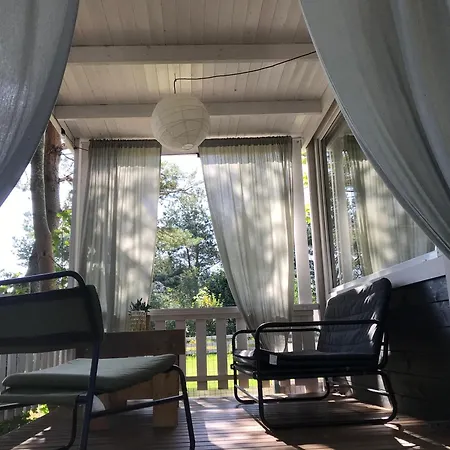 Nad Morzem Mojo Miodno Checz Lodge *