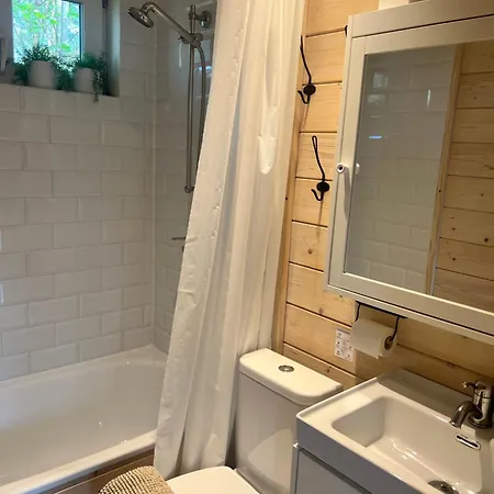 Nad Morzem Mojo Miodno Checz Lodge