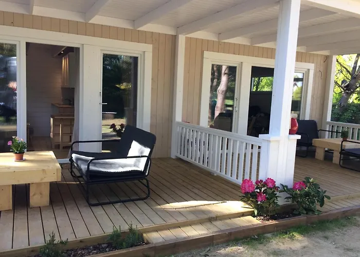 Nad Morzem Mojo Miodno Checz אכסניה *