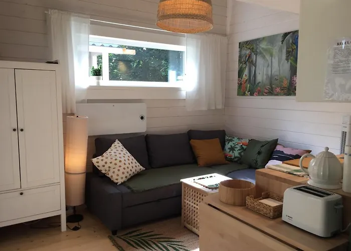 אכסניה Nad Morzem Mojo Miodno Checz סאשינו