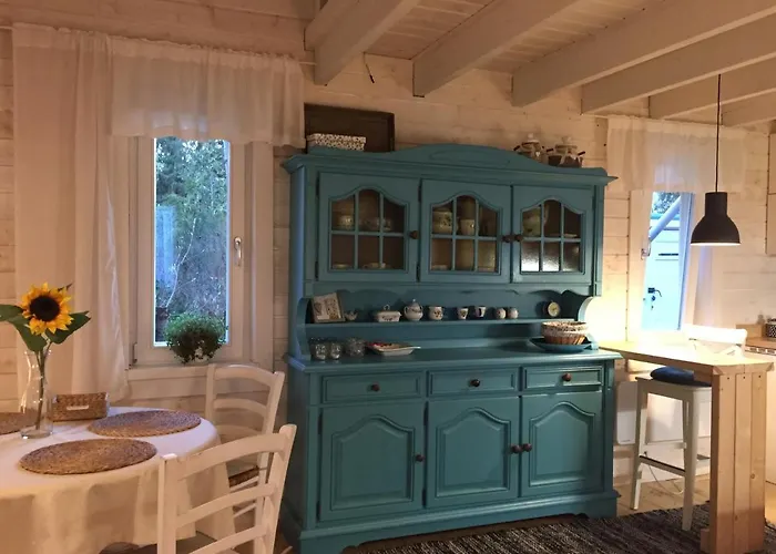 Nad Morzem Mojo Miodno Checz סאשינו