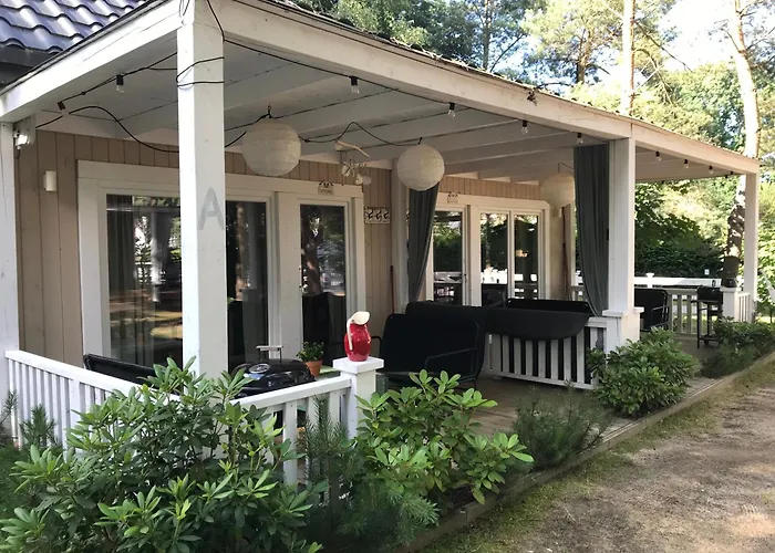 אכסניה Nad Morzem Mojo Miodno Checz *