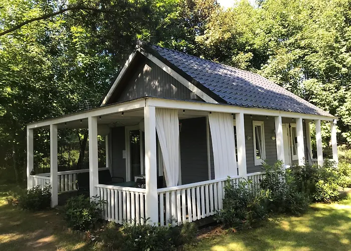 Nad Morzem Mojo Miodno Checz אכסניה *