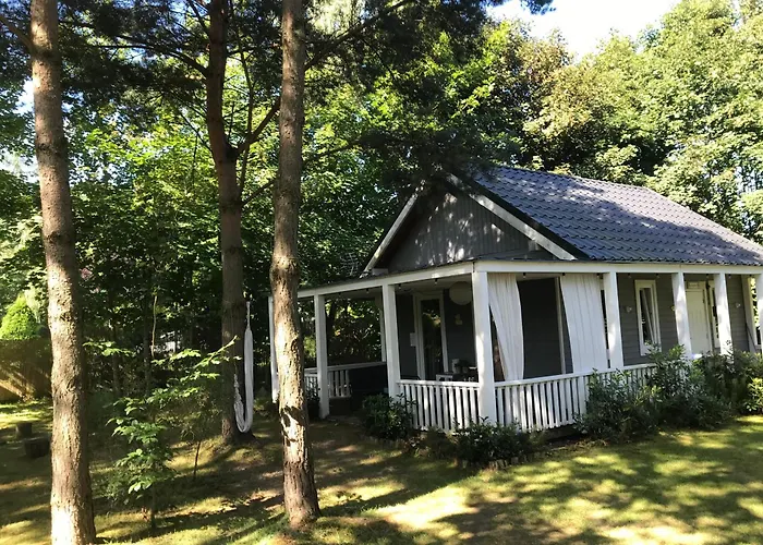 אכסניה Nad Morzem Mojo Miodno Checz סאשינו